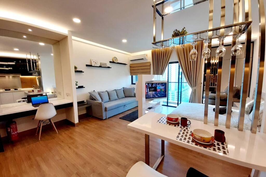 Symphony Tower Studio # 3 Apartment Cheras Bagian luar foto